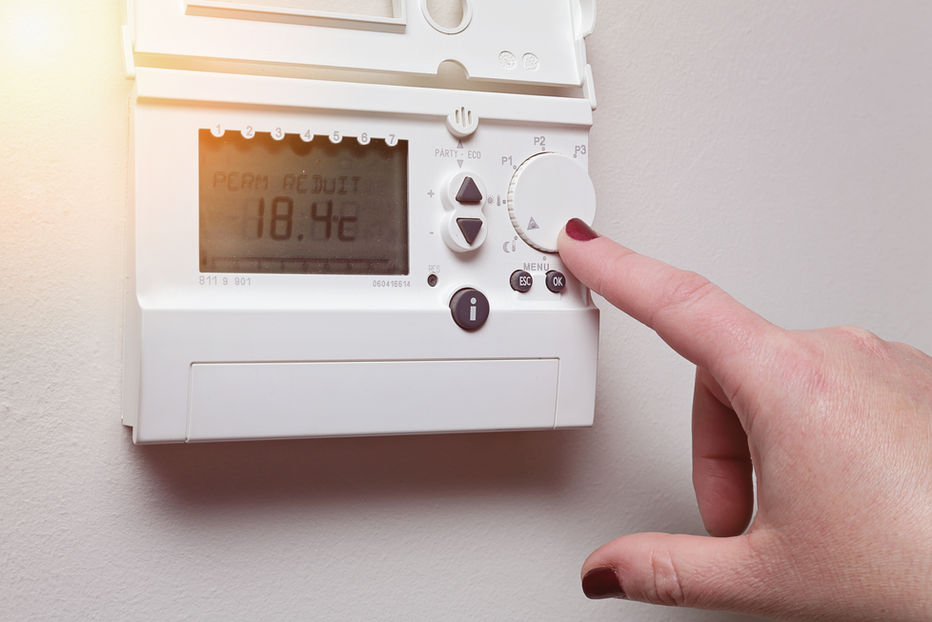 Quel est le fonctionnement d'un thermostat d'ambiance et comment faire des  économies - Wekiwi