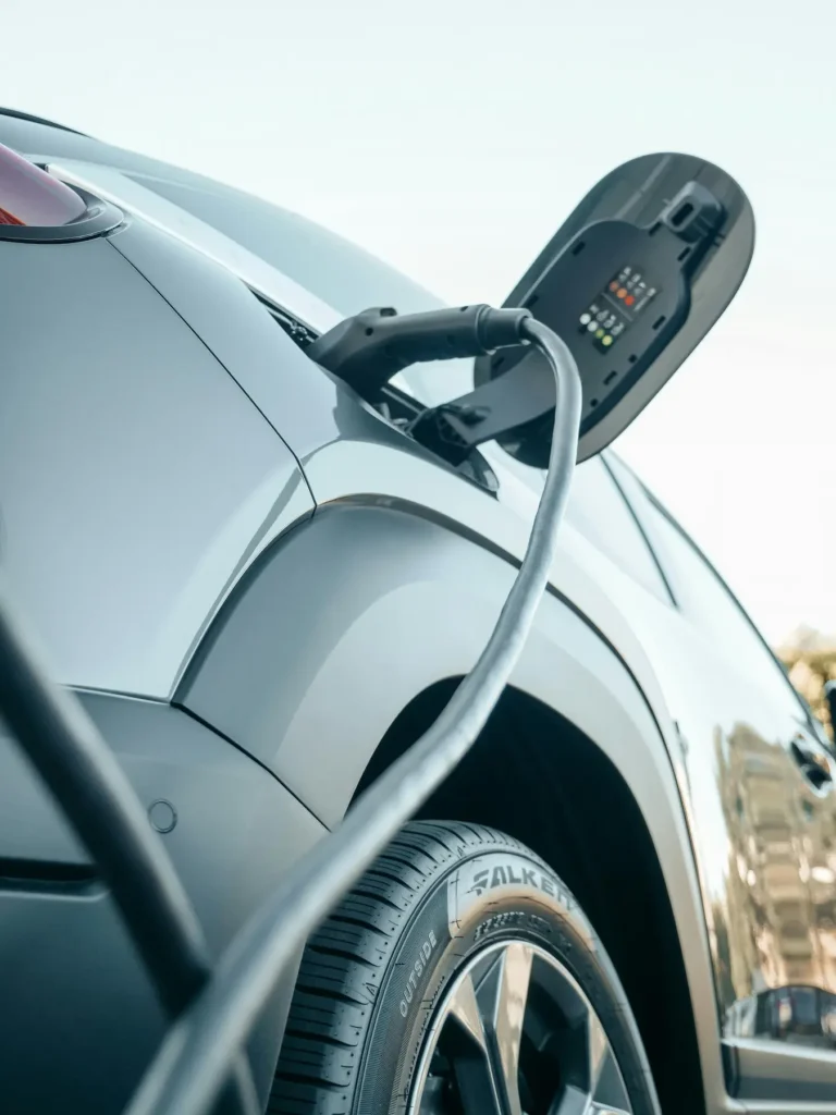 Quelle puissance pour recharger une voiture électrique ?